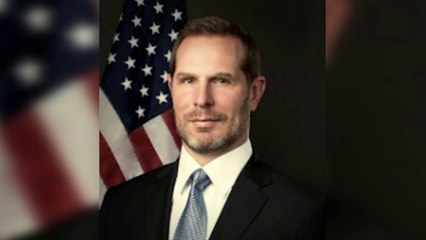 Ora News - Zyrtari amerikan vjen në Tiranë ditën kur opozita është në protestë