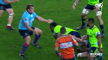 Kung-fu pendant un match de rugby