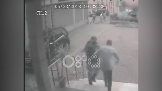 Ora News siguron momentin e arratisjes së Mikel Kasës nga Gjykata e Vlorës