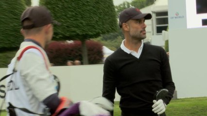 下载视频: Guardiola manages nerves on first tee at Wentworth Pro-Am