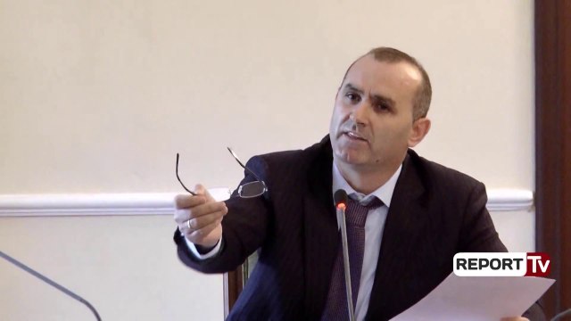'Pse nuk ikën Xhafaj?' Manja: Pyet Fahriun. Klevis Balliu: Mos ma përmend babain
