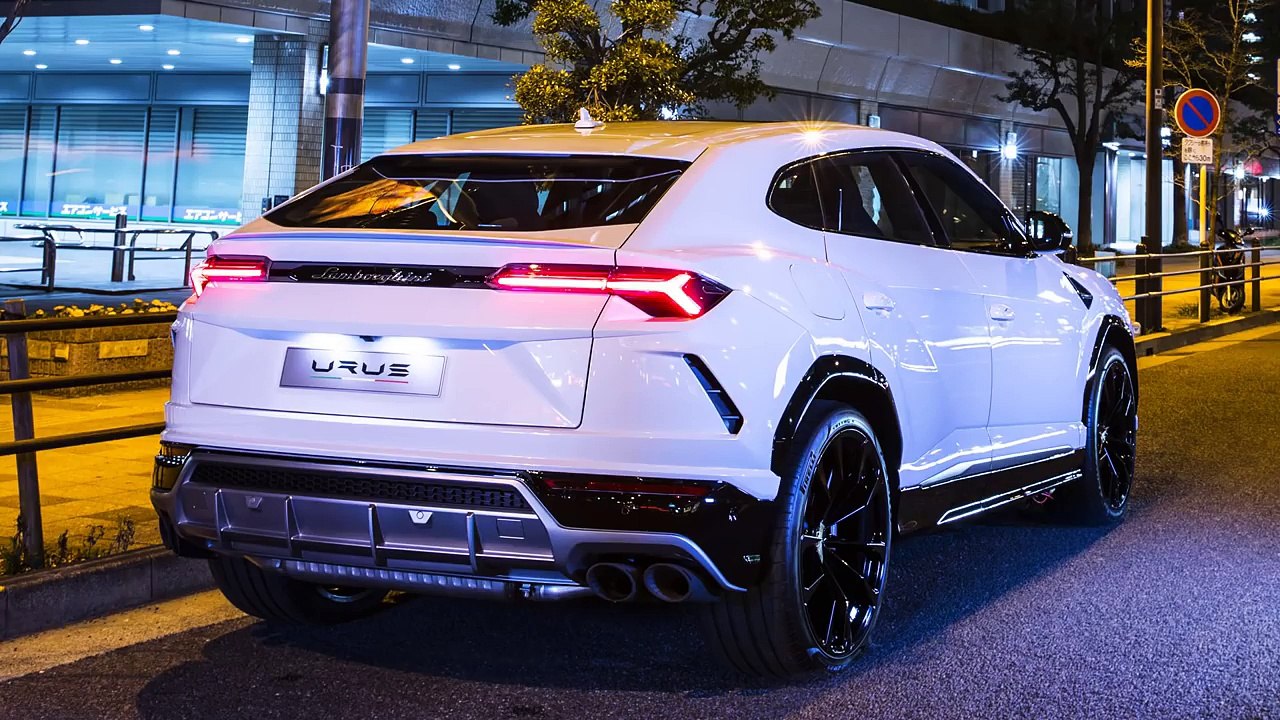 2019 Lamborghini Urus “Super SUV” On The Street