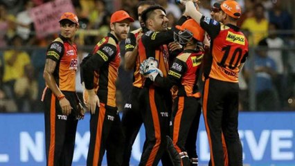 IPL 2018 : SunRisers Hyderabad Teammates Wear Black Armbands In Qualifier 1