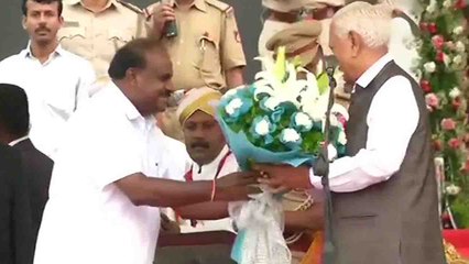 HD Kumaraswamy ने ली Karnataka Chief Minister की Oath,Swearing-in-Ceremony में जुटा विपक्ष ।वनइंडिया