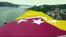 Şampiyon Galatasaray'ın bayrağı 15 Temmuz Şehitler Köprüsü'nde