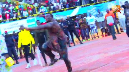 NDOGOU CHEZ AMA BALDÉ "MODOU LO DAFA RAGAL"