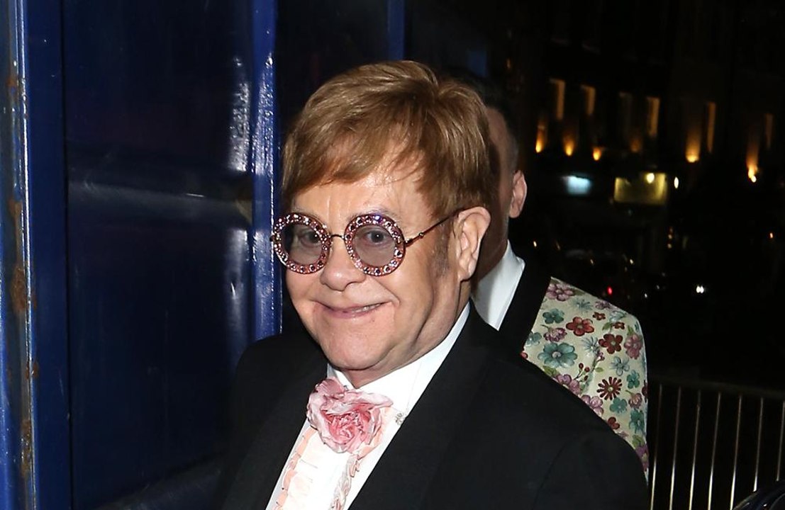 Sir Elton John tritt bei der royalen Hochzeit auf