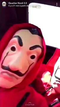 Ils vont sur les Champs Élysées déguisés en braqueurs de Casa de Papel et vont le regretter