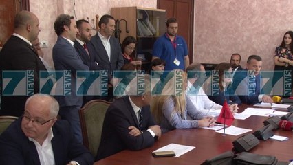 SHKEMBIM AKUZASH NE KOMISIONET PARLAMENTARE - News, Lajme - Kanali 7