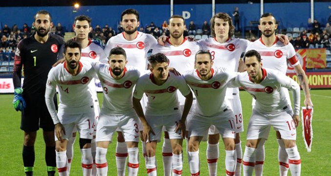 Hakan Çalhanoğlu A Milli Takım Kadrosundan Çıkarıldı