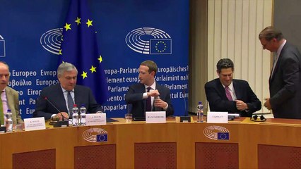 مدير فيسبوك يعتذر للأوروبيين من دون أن يقنعهم