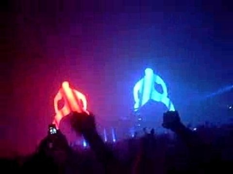 Chemical Brothers @ Zenith 24.11.07 Do It Again+Big Jump