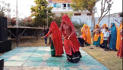 देसी_मीणावाटी__dance Meena Lok Sangeet .. Rajsthani Meena Traditional Dance Video On The floor