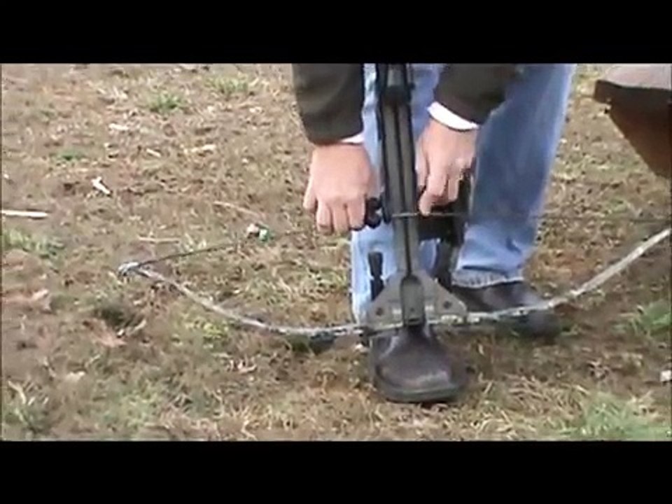 Cocking and Uncocking a Crossbow