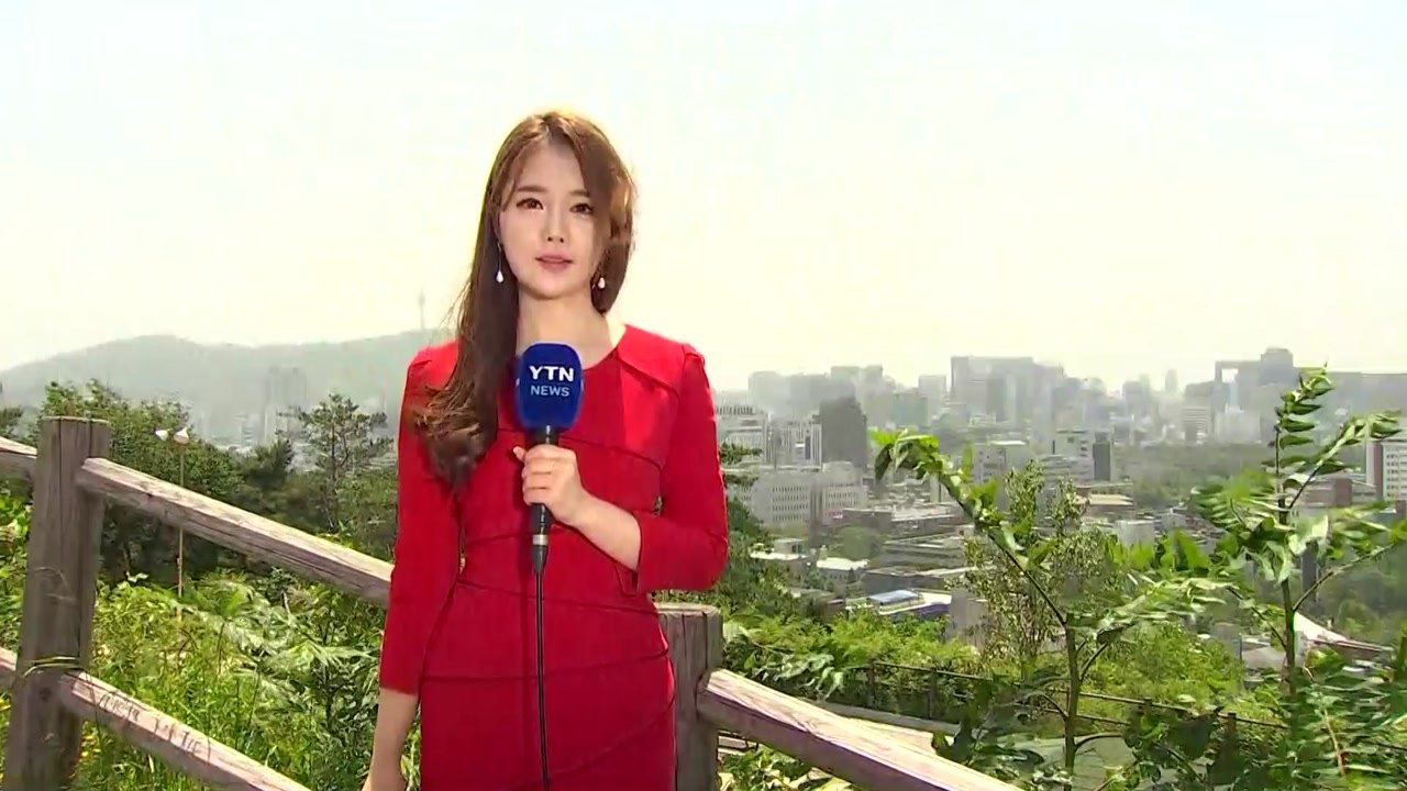 [날씨] 황사 이어 스모그 유입...마스크 챙기세요 / YTN