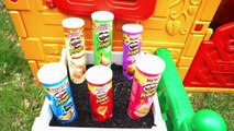 IL A VOLÉ TOUS LES PRINGLES ! - kids pretend play with Pringles