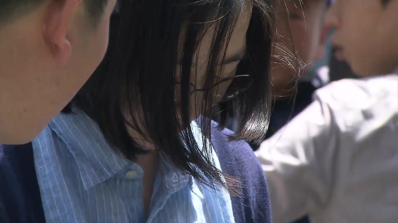 '가사도우미 불법 고용' 대한항공 조현아 전 부사장 출석..."죄송합니다" / YTN