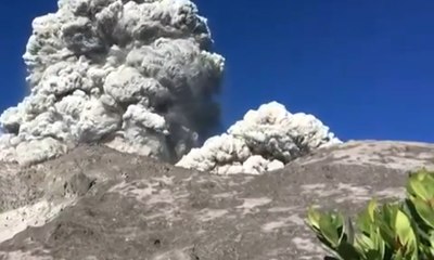 Jangkauan Hujan Abu Gunung Merapi Mencapai Borobudur