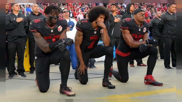 Amerikan Futbol Federasyonu milli marşta diz çökenlere ceza verecek