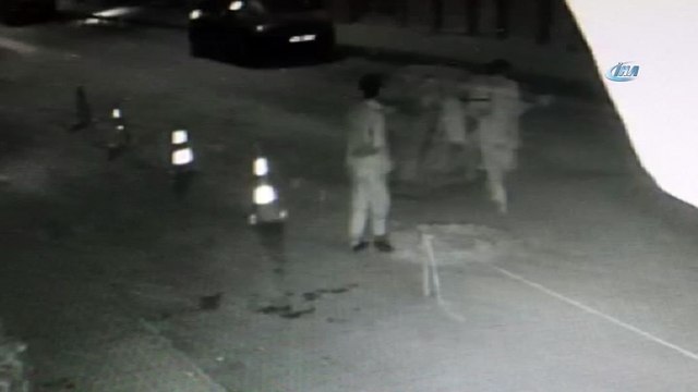 Rögar kapağını çalan hırsızlar kamerada