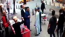Sultanahmet’te turistin çantasının çalınma anları kamerada