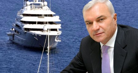 144 Metrelik Yatıyla Bodrum'a Gelen Rus Çelik Kralı, 300 Bin Liralık Alışveriş Yaptı