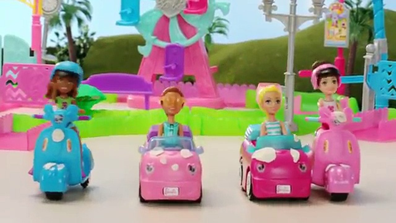 Barbie™ On the Go Car Wash Is On the Track to Fun | Barbie
