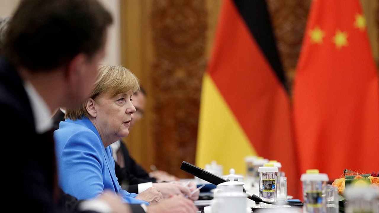 Merkel und Li wollen an Iran-Atomabkommen festhalten