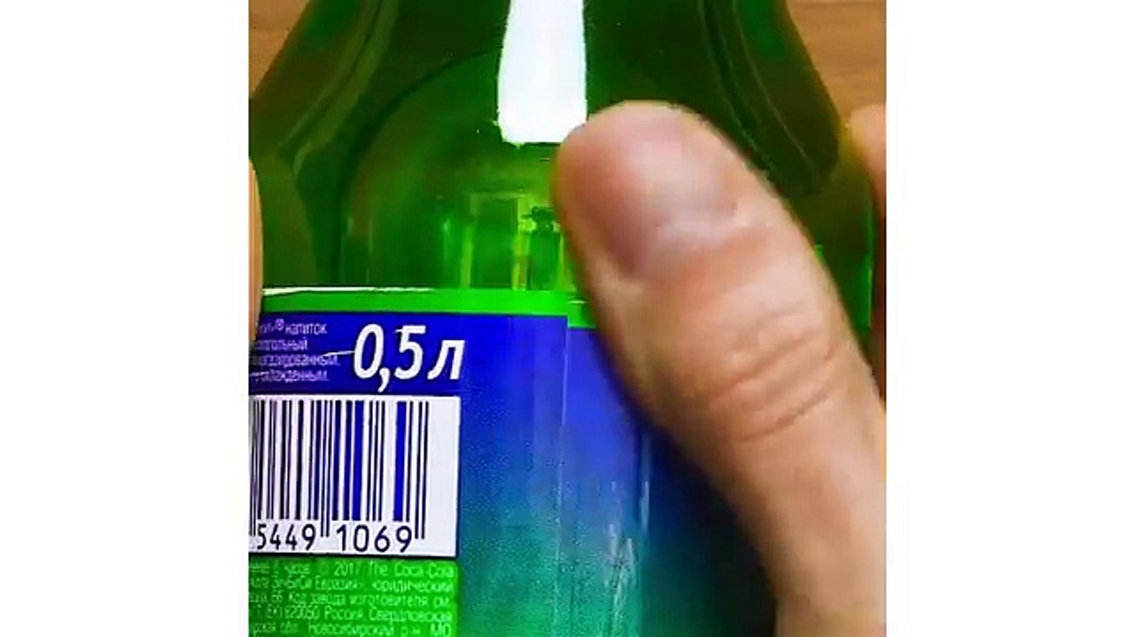17 ONE-MINUTE HACKS AND CRAFTS