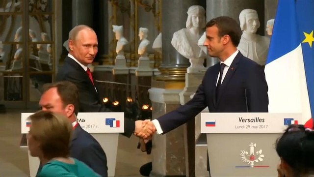 Макрон едет к Путину спасать ядерную сделку