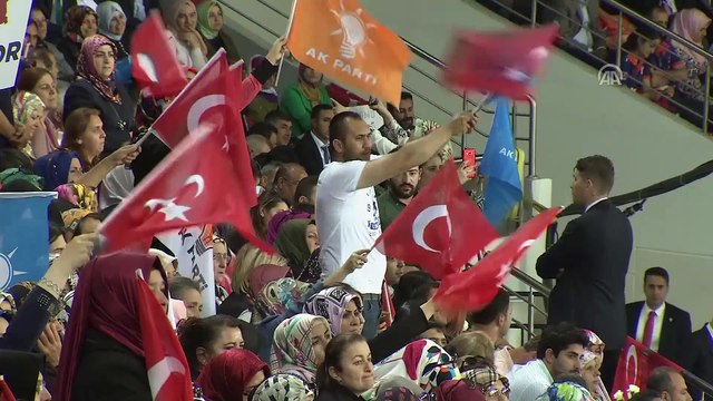 Cumhurbaşkanı Erdoğan: 'Seçim beyannamemizi, 'Yaparsa yine AK Parti yapar' diyerek milletimizin takdirine sunuyoruz.' - ANKARA