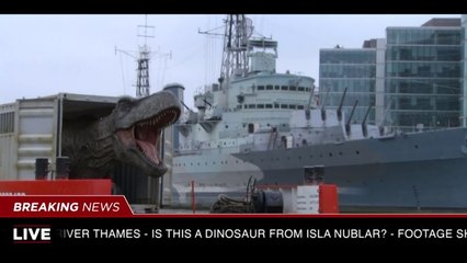 T-Rex transported in London ! JURASSIC WORLD 2 amazing stunt