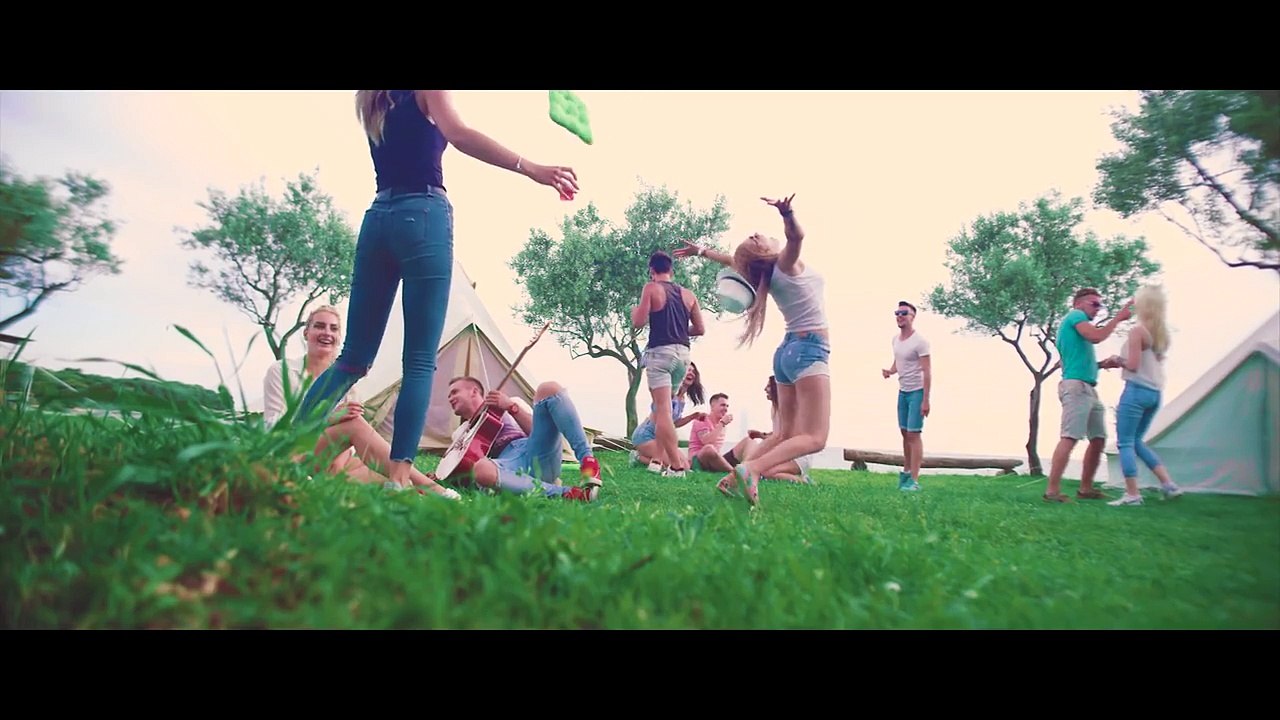 LANA JURČEVIĆ & LUKA BASI - UPALIMO LJUBAV (Summer Hit 2018)