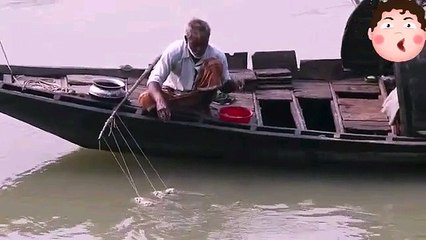 Amazing Fishing by an ordinary Man....!!!Wooww simply awesome...!!!!