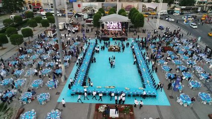 Taksim Meydanındaki Beyoğlu iftarı havadan görüntülendi