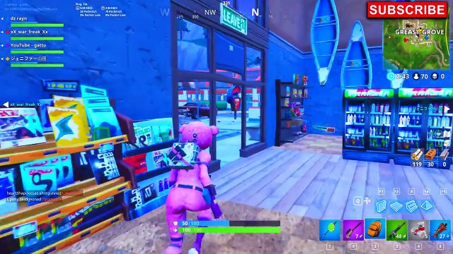 Using the Eye of the Storm Tracker in Fortnite Battle Royale Gameplay