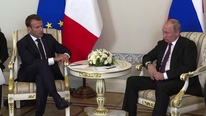 Macron veut des "initiatives communes" avec Poutine