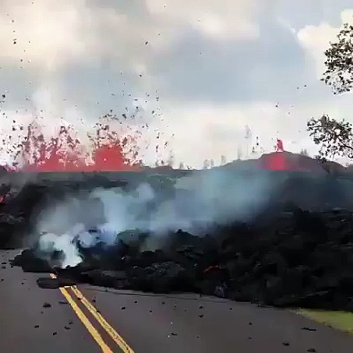 The lava sweeps the road and destroys in a scary sight
