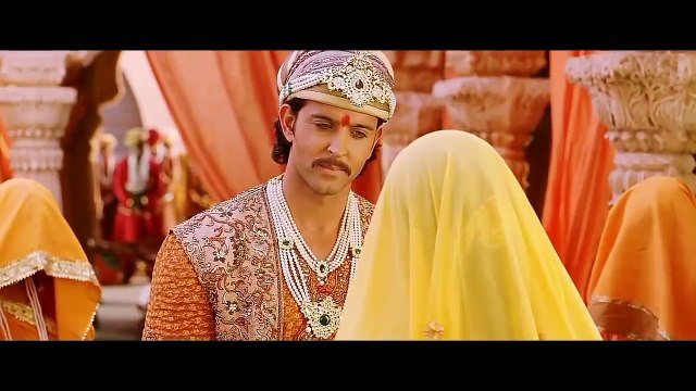 Kaal Thadame Pathiyatha Kadal Theeve | Tamil whatsapp Status | Muzhumadhi | Hrithik Roshan | Aishwarya Rai