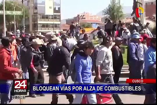 Cusco: pobladores bloquearon vía durante paro contra el alza del impuesto a combustibles