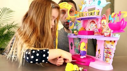 Les princesses Disney dancent et tournent comme des toupies à la maison ! Magical Movers Unboxing