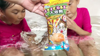 神奇的泡泡浴實驗 不停的冒出泡泡啊!!! 玩具開箱一起玩玩具Sunny Yummy Kids TOYs