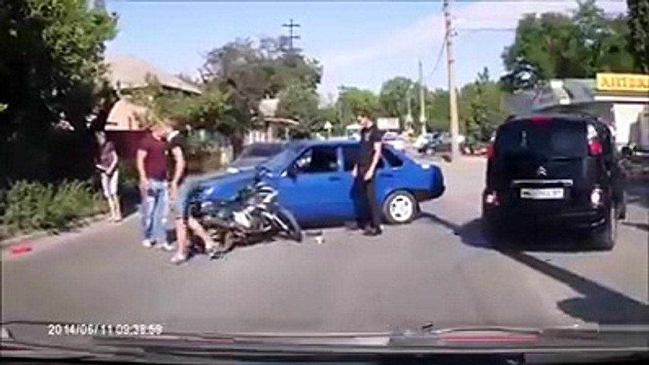 Best crashes - Cars Accident, Caught on Camera ♦♦
