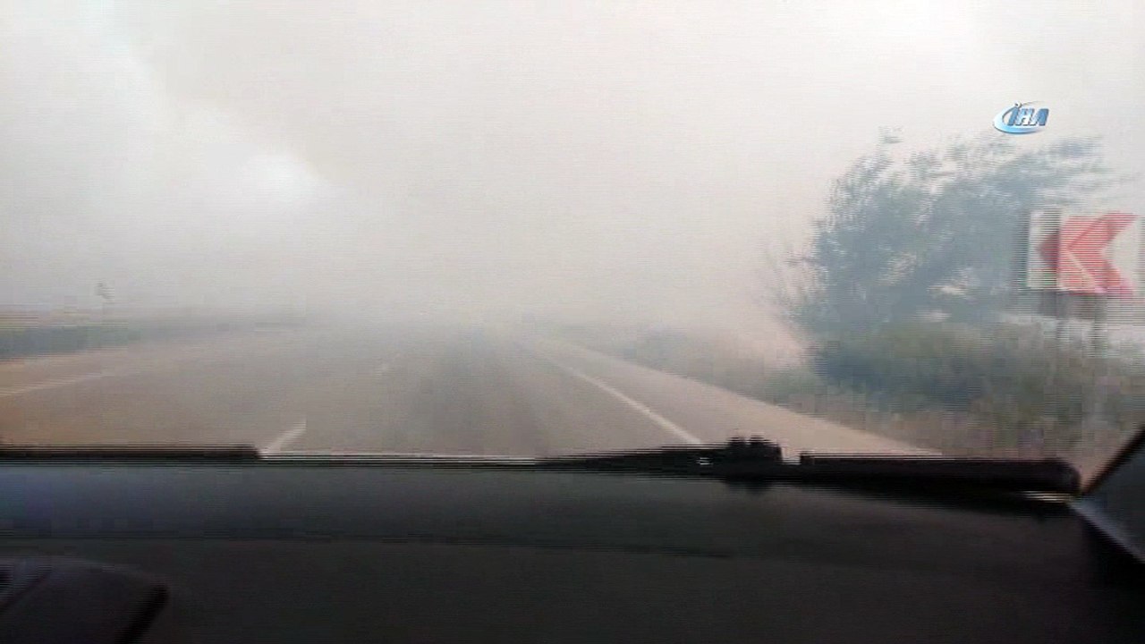 Anız yangını görüş mesafesini düşürdü, olası kazalara davetiye çıkardı
