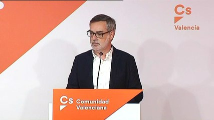 Ciudadanos exige a Rajoy que convoque elecciones y amenaza con una "moción de censura instrumental"
