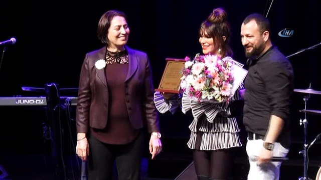 Seren Serengil ve nişanlısından, Serengil’in eski sevgilisine koruma kararı