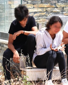 Erkek Arkadaşı, İzni Olmadan Bikinili Fotoğrafını Paylaşınca Sinir Krizi Geçirdi