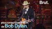 Chanteur engagé, poète, prix Nobel de littérature…Retour sur la vie de Bob Dylan