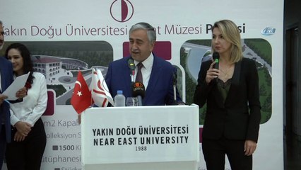 Video herunterladen: TÜRKSOY Ressamlar Sergisi Cumhurbaşkanı Mustafa Akıncı'nın Katılımıyla Açıldı