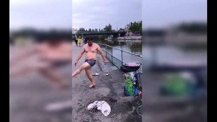 Allemagne : Un homme se sert d'une poubelle pour plonger dans un fleuve !